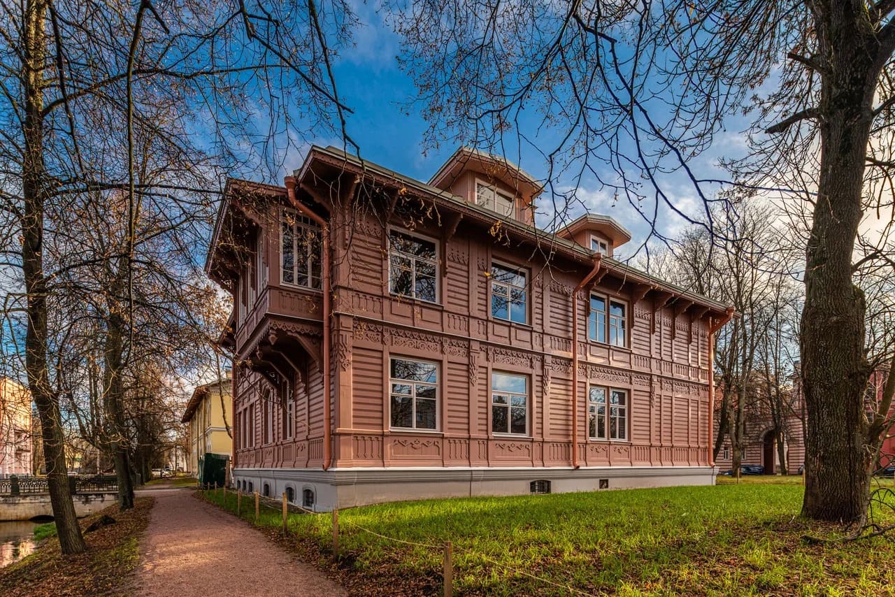 Резиденция в Петергофе