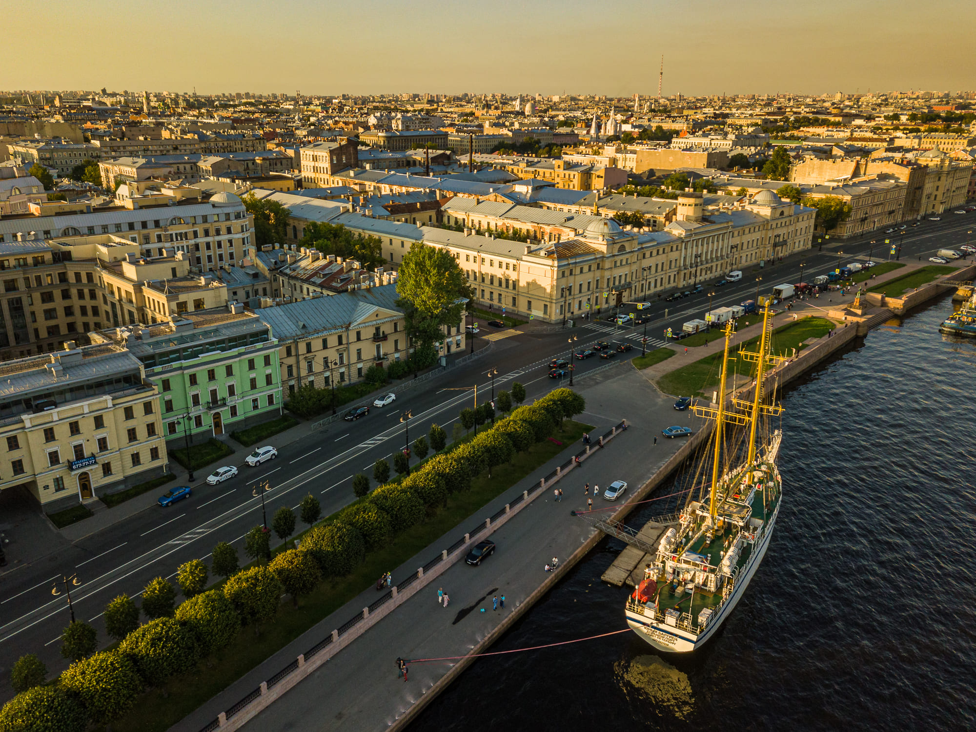 Эксклюзивные новостройки на старте продаж